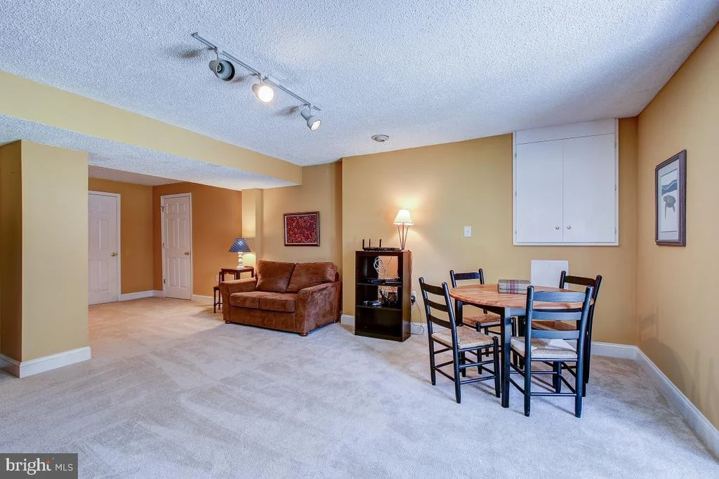Photo of 22137 CREEKVIEW DRIVE