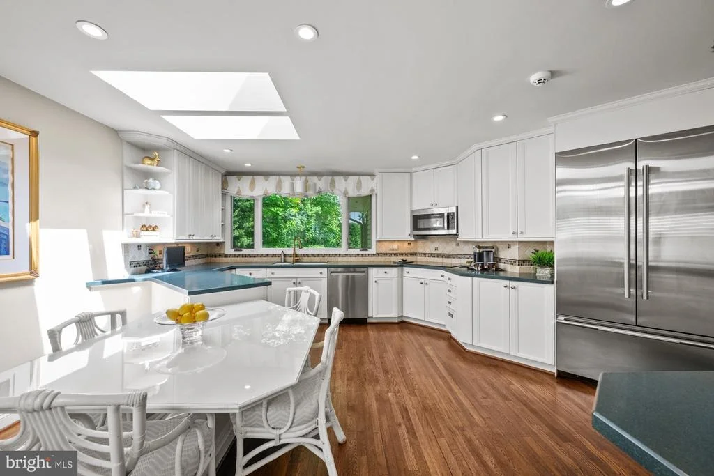 Photo of 4015 LAIRD PLACE