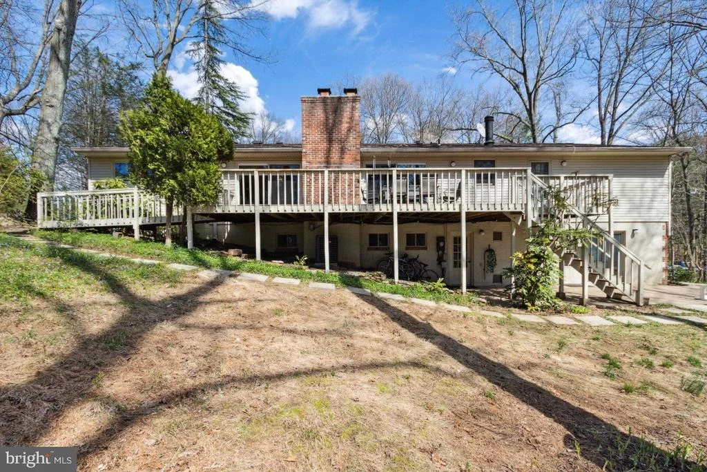Photo of 10801 MIDSUMMER DRIVE