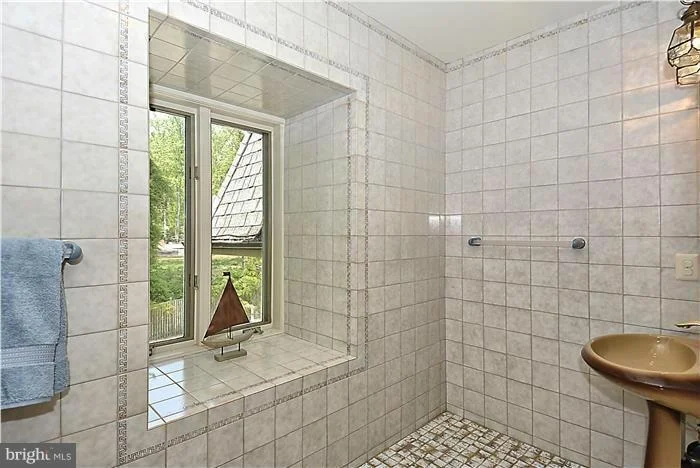 Photo of 11612 SPRINGRIDGE ROAD