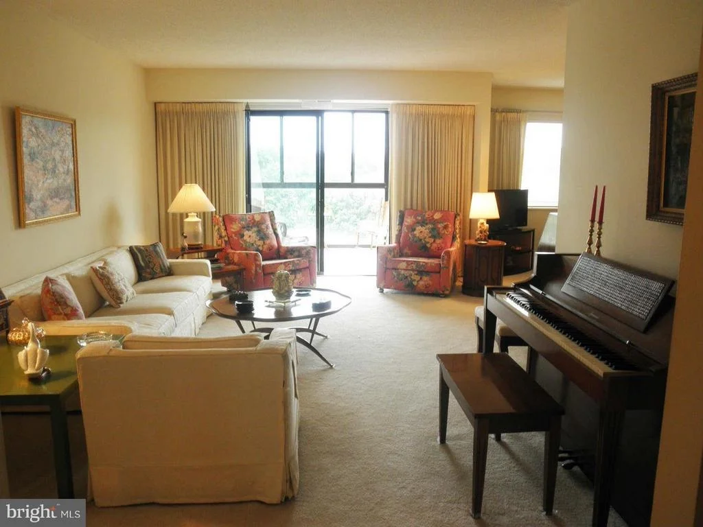 Photo of Unit 1811 at 15101 INTERLACHEN DRIVE