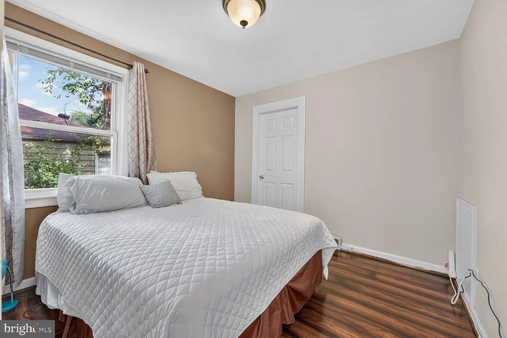 Photo of 5406 SPRING LANE