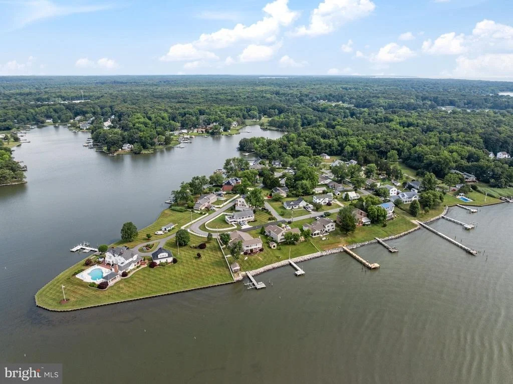 Photo of 812 BAY VIEW DRIVE