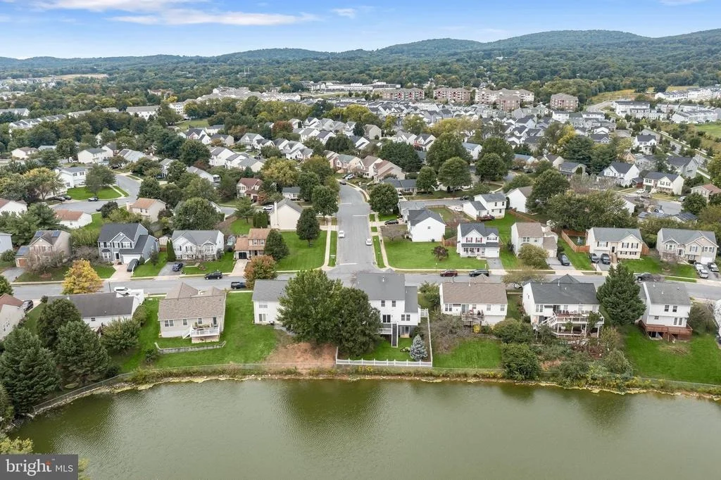 Photo of 236 LAKE COVENTRY DRIVE
