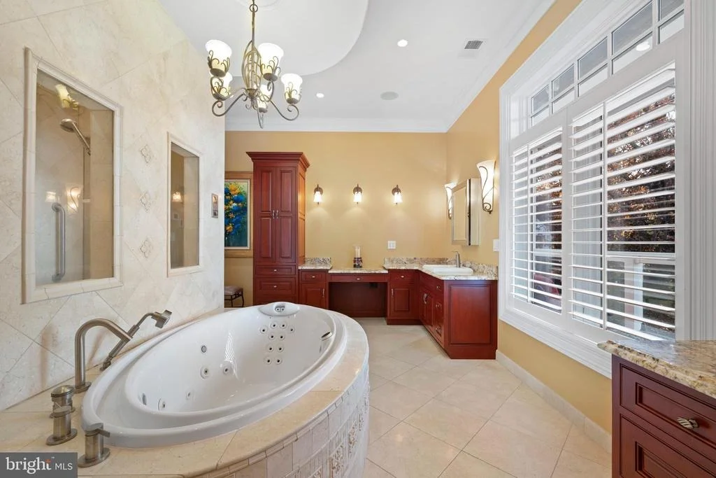 Photo of 206 HARBOR DRIVE