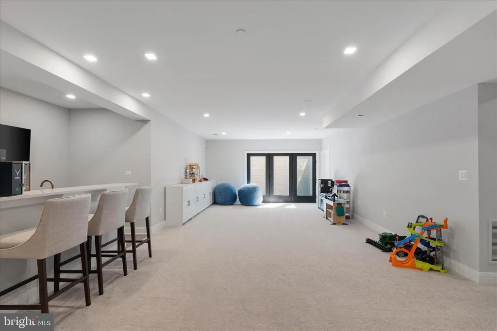Photo of 3307 CUMMINGS LANE