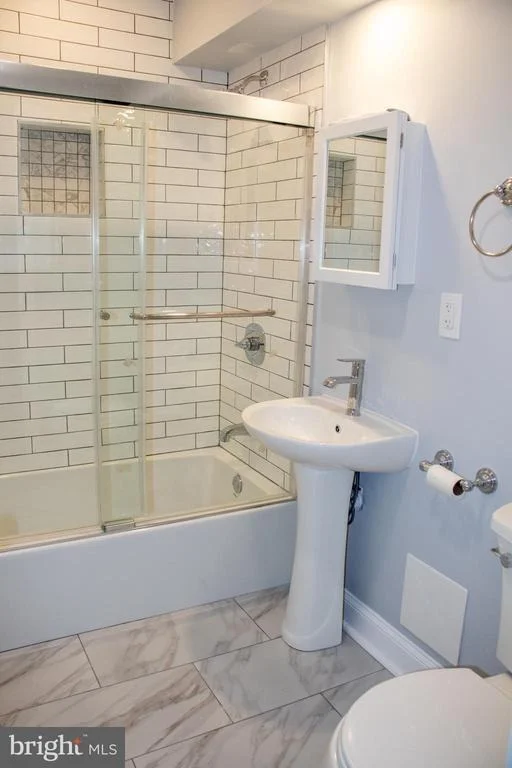 Photo of 952 COLUMBUS ROAD
