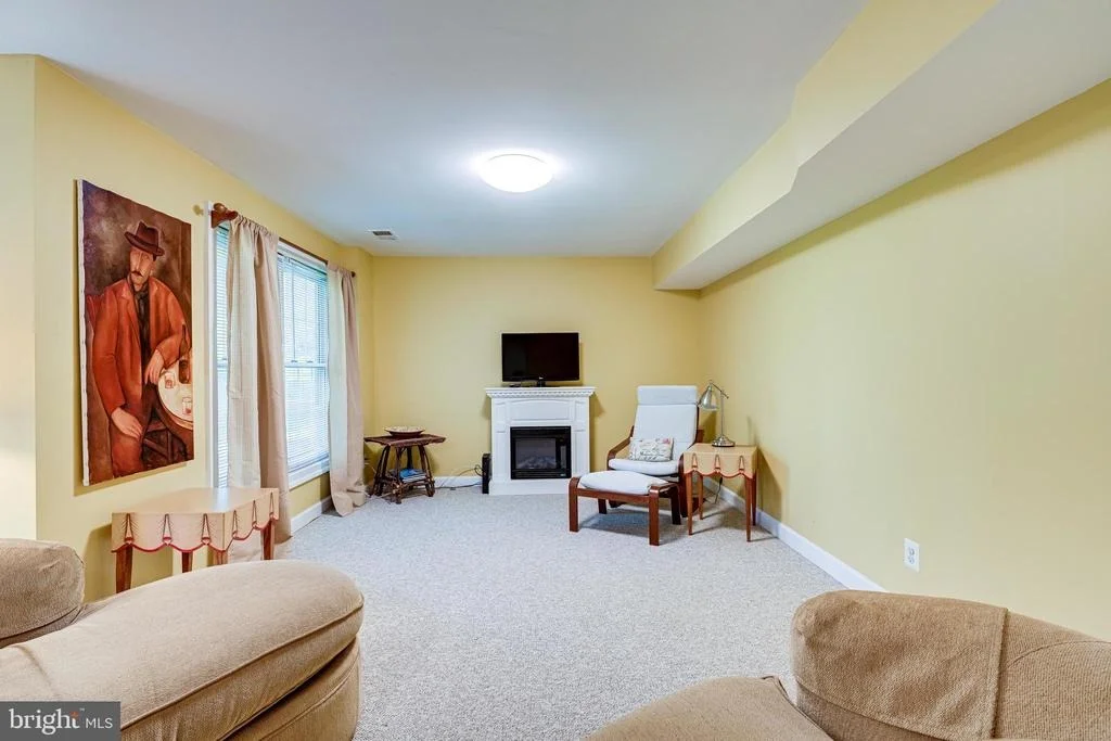 Photo of 9728 HIDDEN VALLEY ROAD