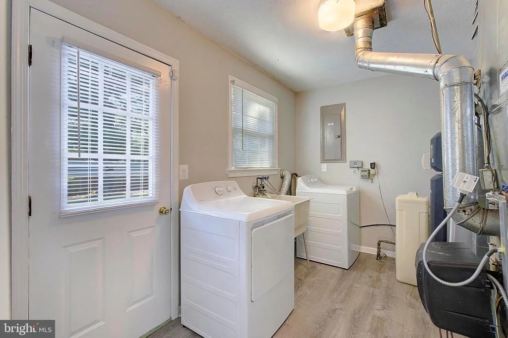 Photo of 334 OVERLOOK DRIVE