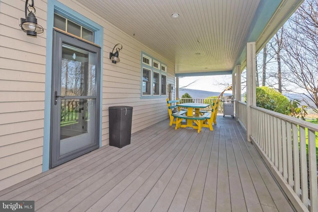 Photo of 726 SUNSET RIDGE DRIVE