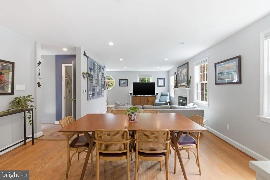 Photo of 1709 WHITE OAK DRIVE