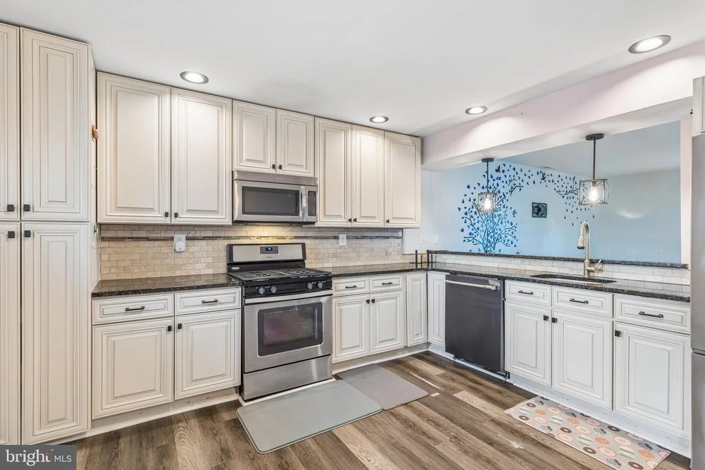 Photo of 35 INDIAN QUEEN LANE
