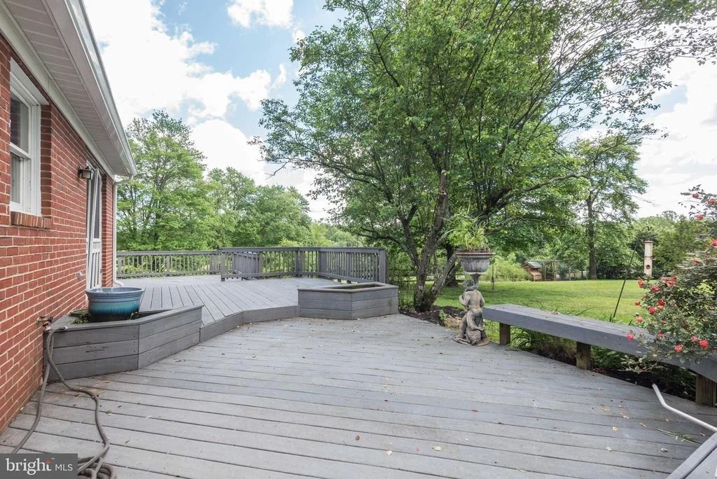 Photo of 16120 BARNESVILLE ROAD