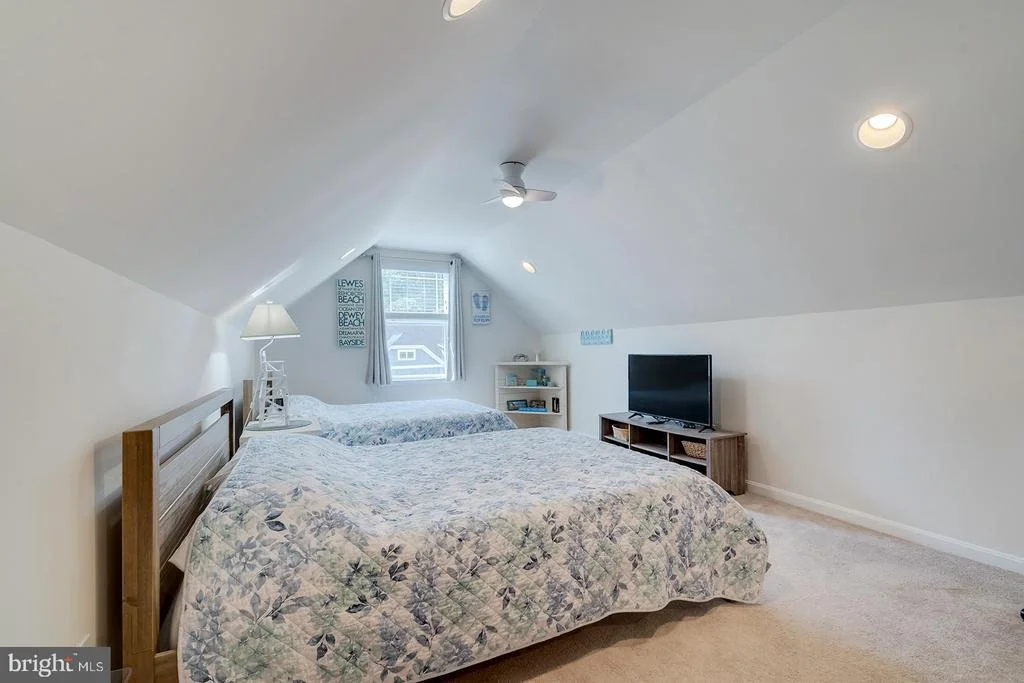 Photo of 34438 SPRING BROOK AVENUE