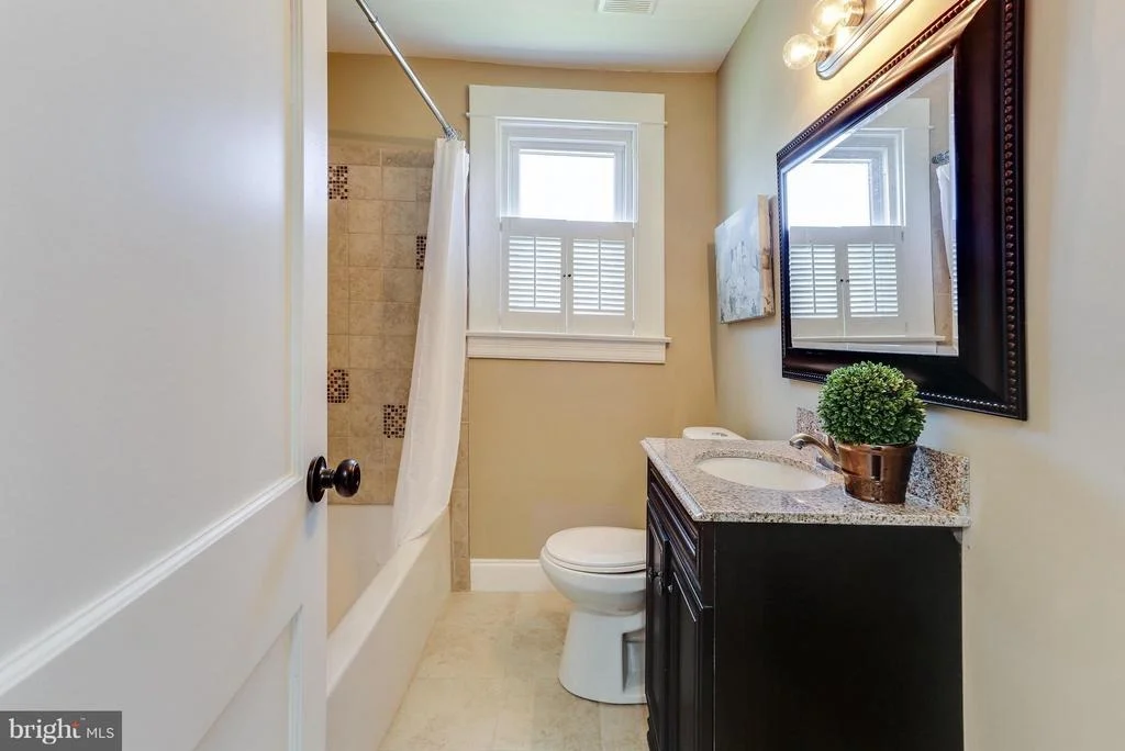 Photo of 1308 POPLAR AVENUE