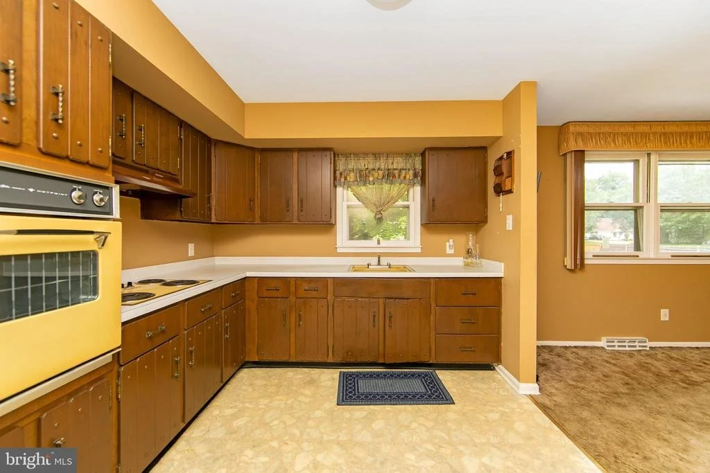 Photo of 313 KINGS HIGHWAY