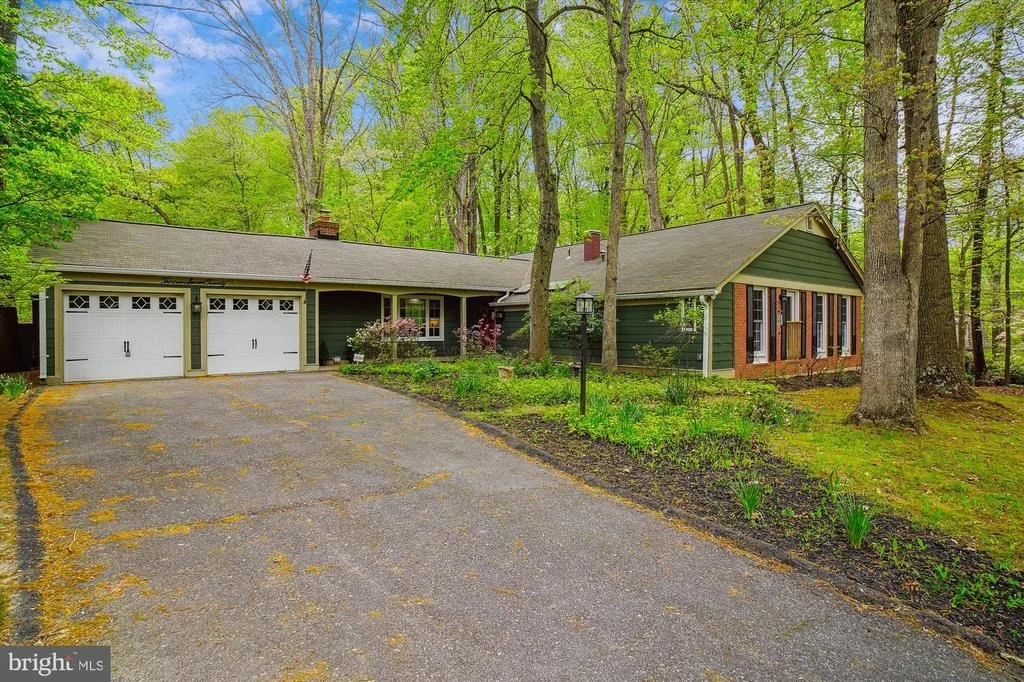 Photo of 13720 N GATE DRIVE