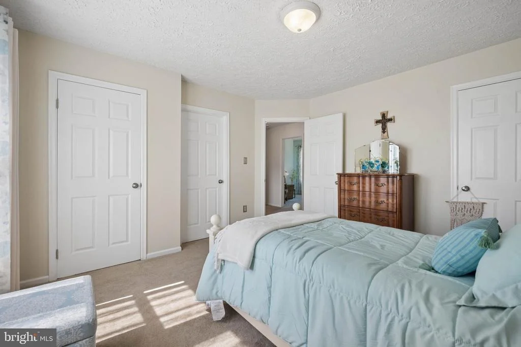 Photo of 6305 DERBY CIRCLE
