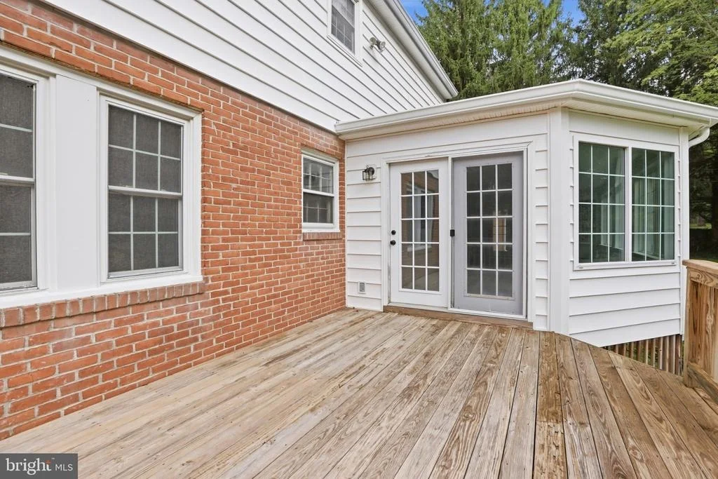 Photo of 28405 HONEYSUCKLE DRIVE