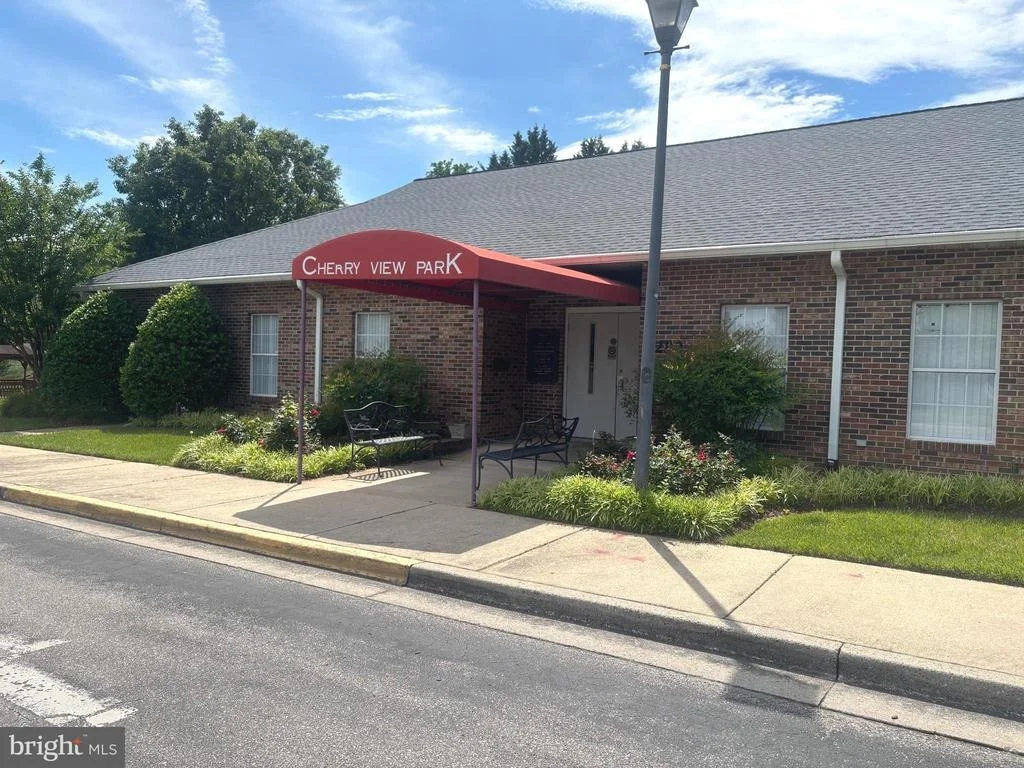 Photo of Unit 6 at 9250 CHERRY LANE