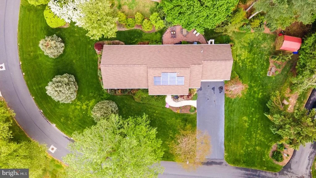 Photo of 30390 E MILL RUN