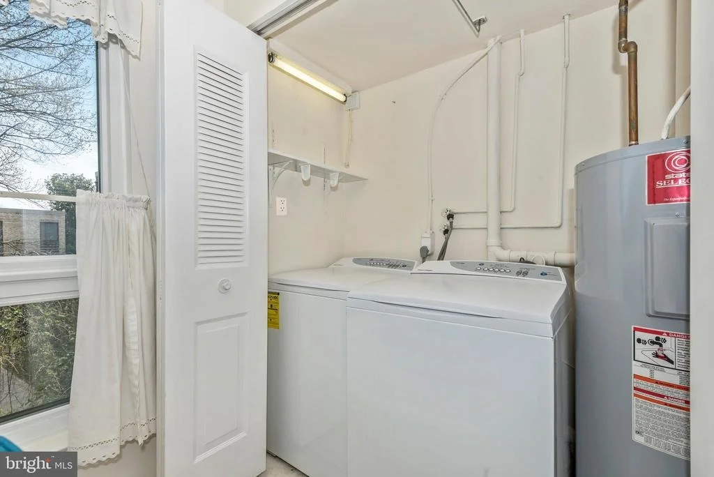 Photo of Unit 21 at 423 CHRISTOPHER AVENUE