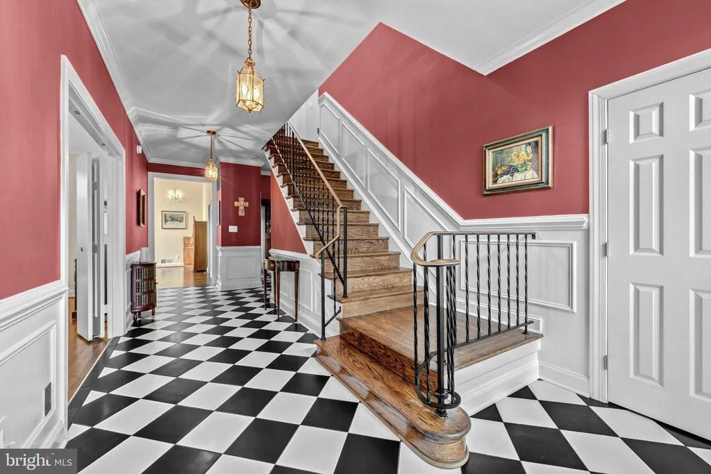 Photo of 1502 HIGHWOOD DRIVE