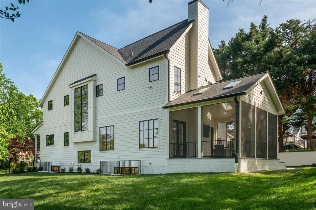 Photo of 1800 MONZA ROAD