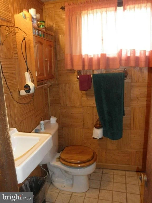 Photo of 7584 AMHERST DRIVE