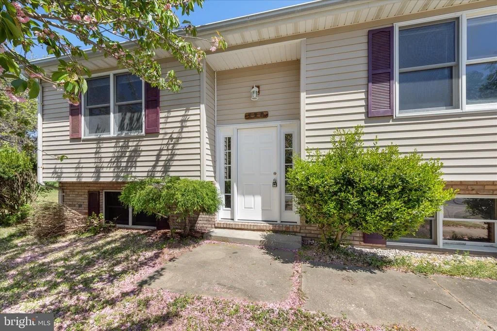 Photo of 129 ALONZO DRIVE