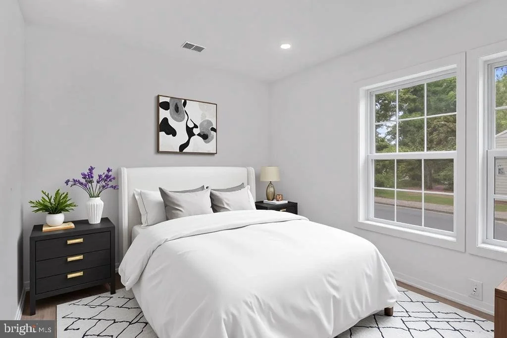 Photo of 905 HANOVER STREET