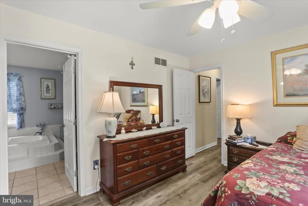 Photo of 17 ECKER AVENUE