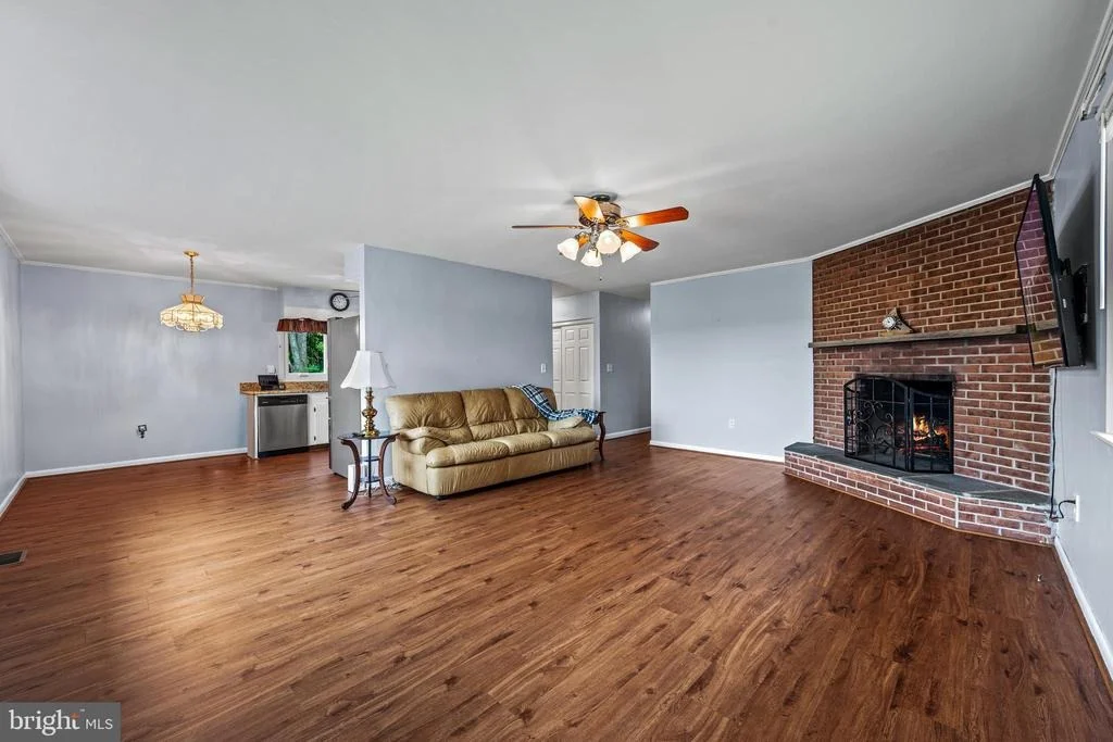 Photo of 4090 BOTELER ROAD