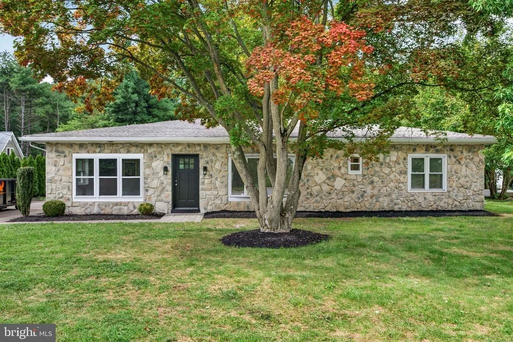 Photo of 120 TUCKAHOE ROAD
