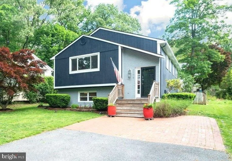 Photo of 1179 GATEWAY DRIVE