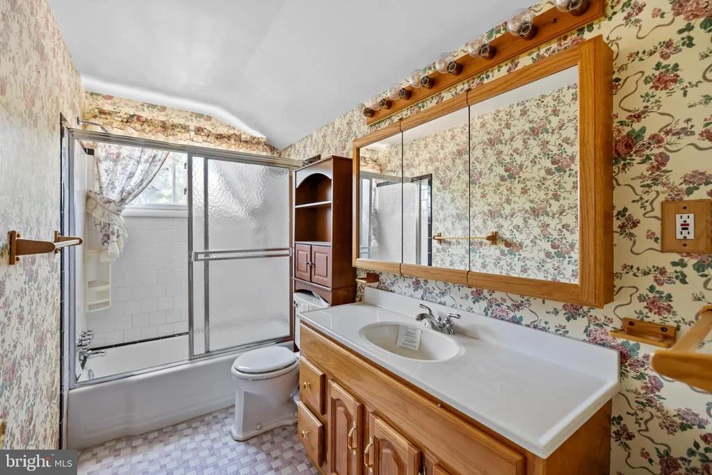Photo of 409 HULL PLACE