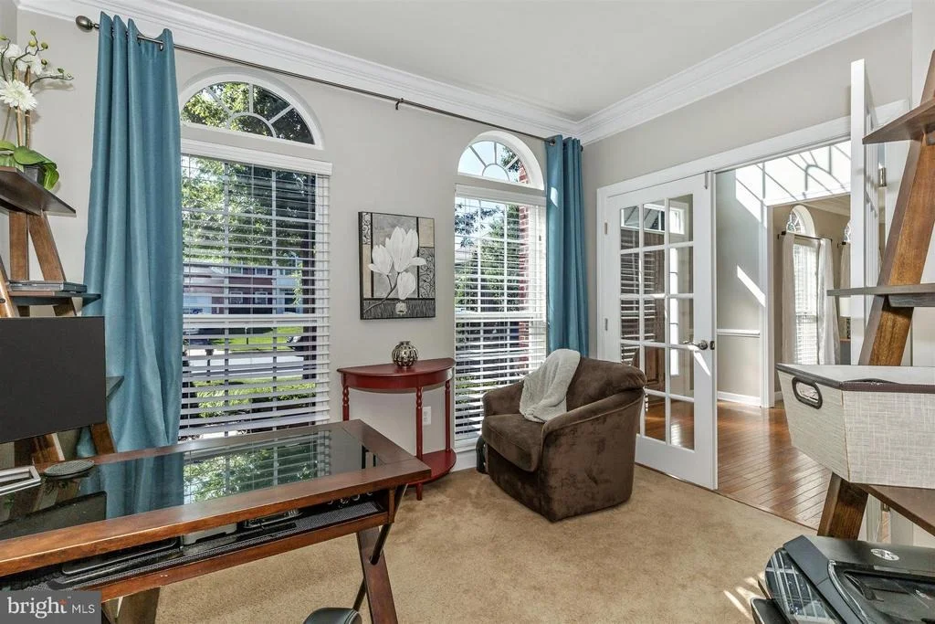 Photo of 610 GLENBROOK DRIVE