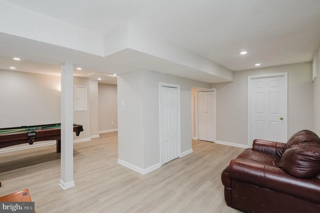 Photo of 414 ABBEY CIRCLE