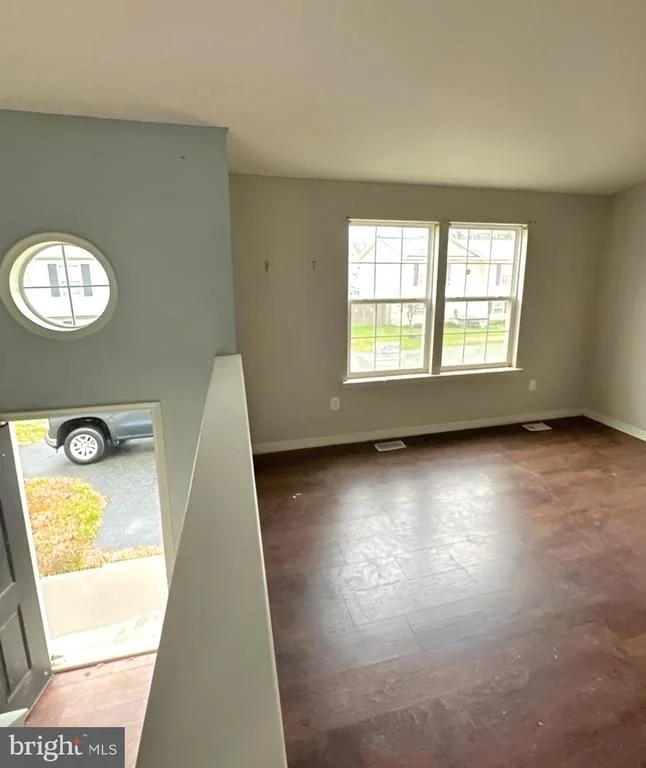 Photo of 105 OAK AVENUE