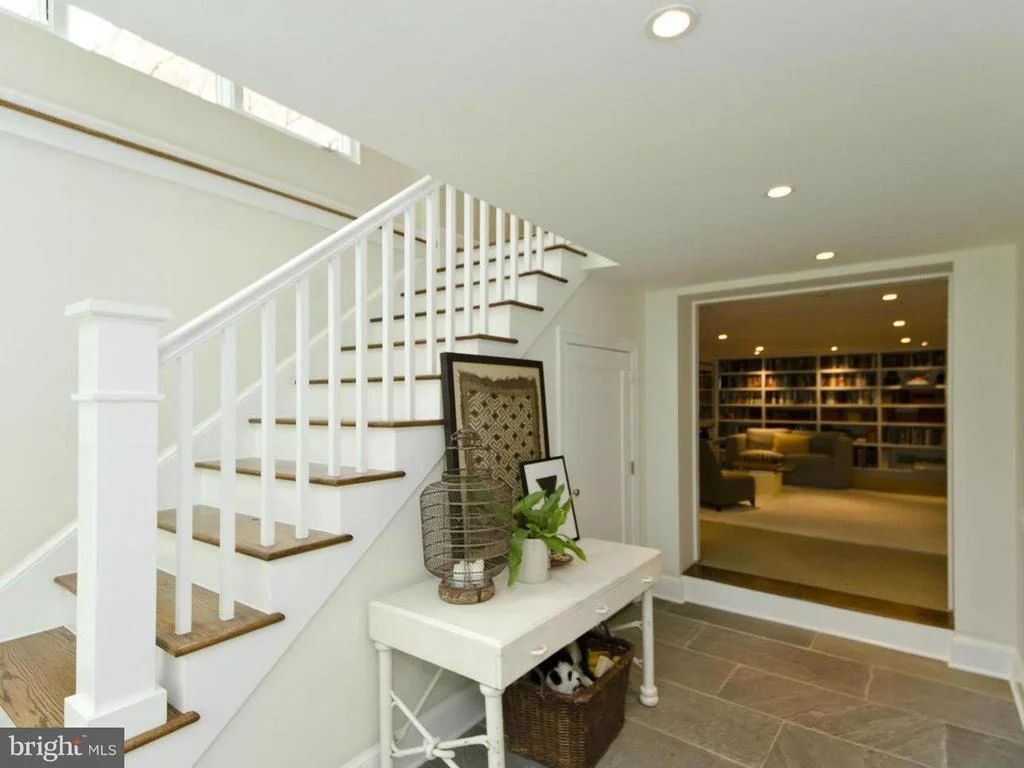 Photo of 4320 LORCOM LANE