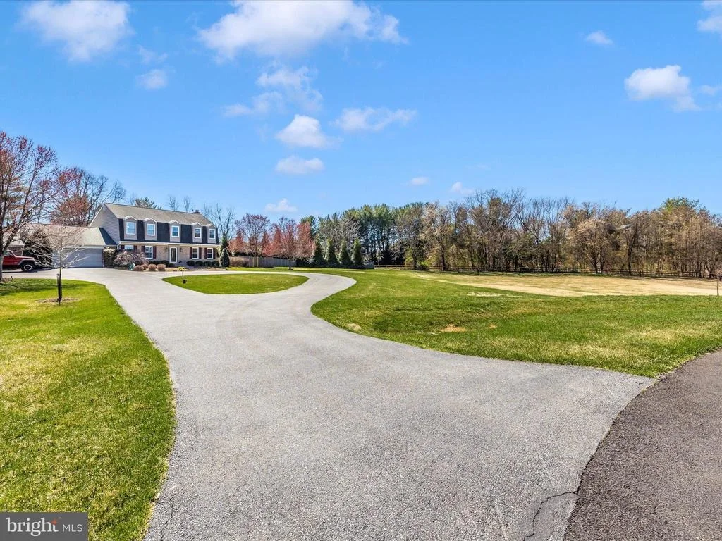 Photo of 8204 GOODHURST DRIVE