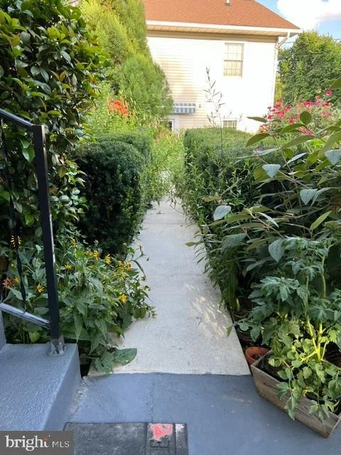 Photo of 803 JOPPA ROAD W