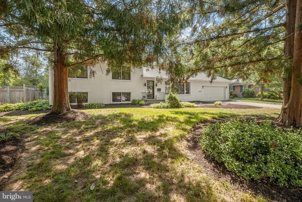Photo of 9013 BEATTY DRIVE