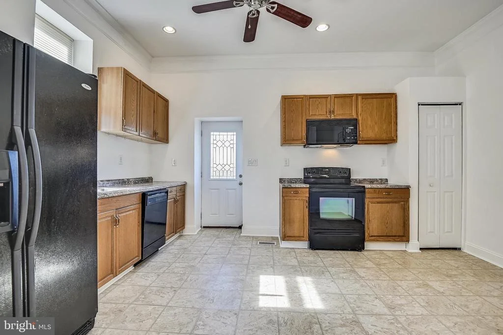 Photo of 2300 FAIRMOUNT ROAD