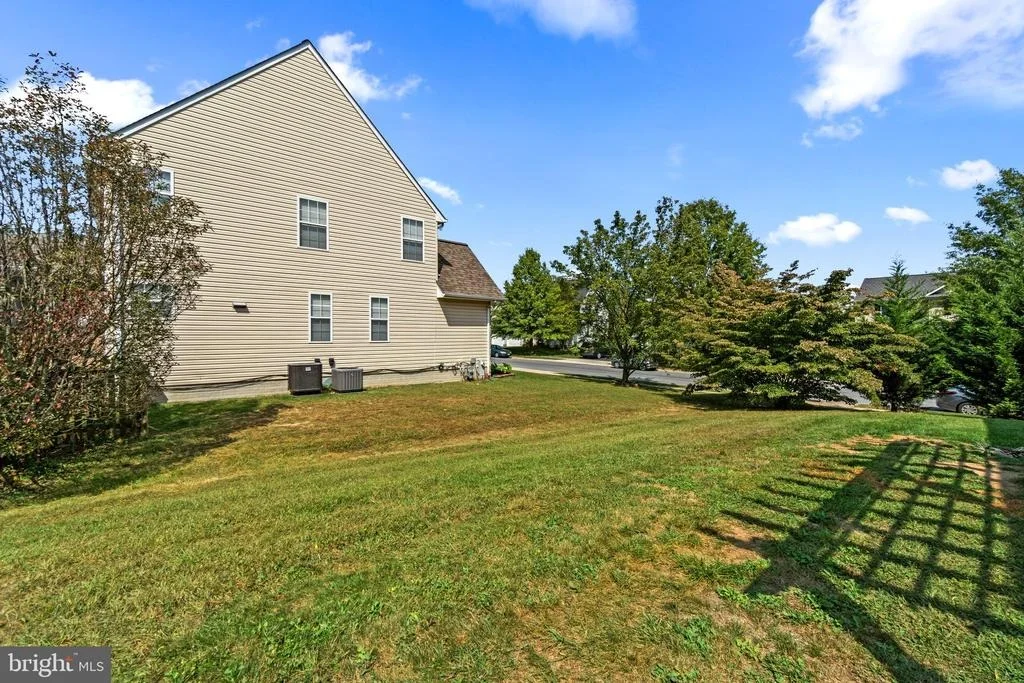 Photo of 814 WELLESLEY COURT