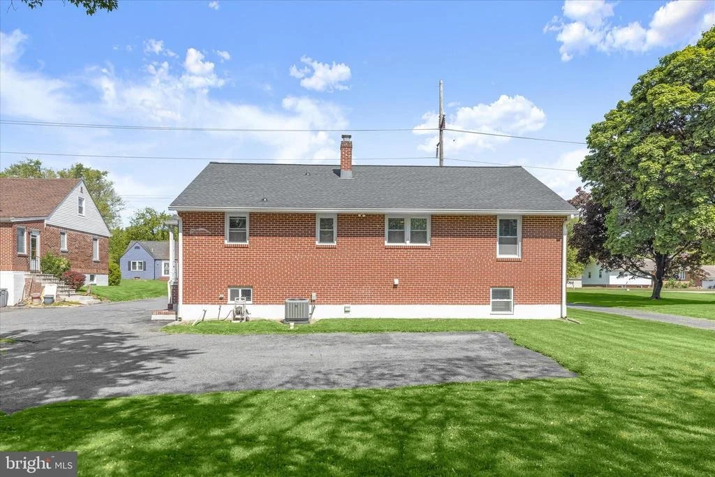 Photo of 10119 BIRD RIVER ROAD