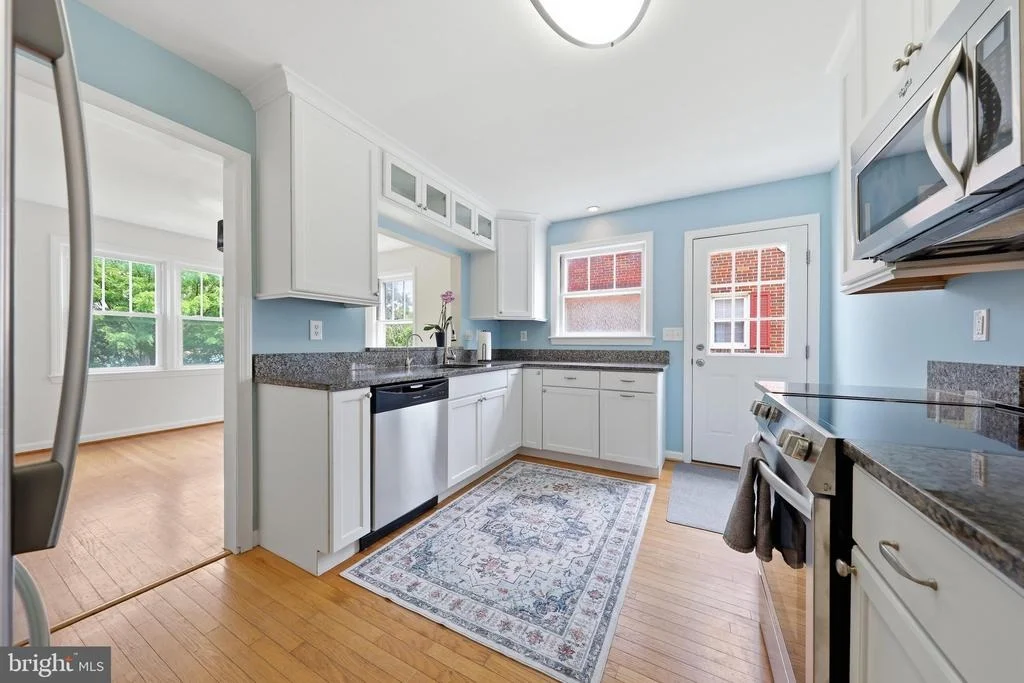 Photo of 412 CARROLL PARKWAY