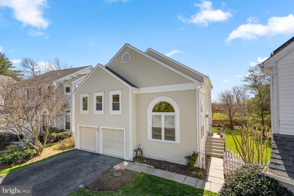 Photo of 2314 PONDSIDE TERRACE