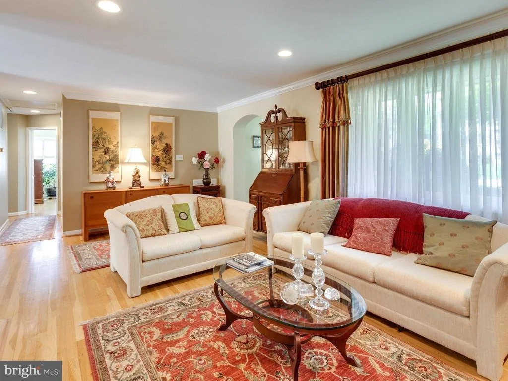 Photo of 1827 DEER DRIVE