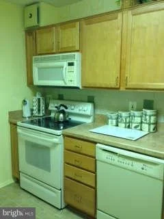Photo of Unit 1215 at 15101 INTERLACHEN DRIVE
